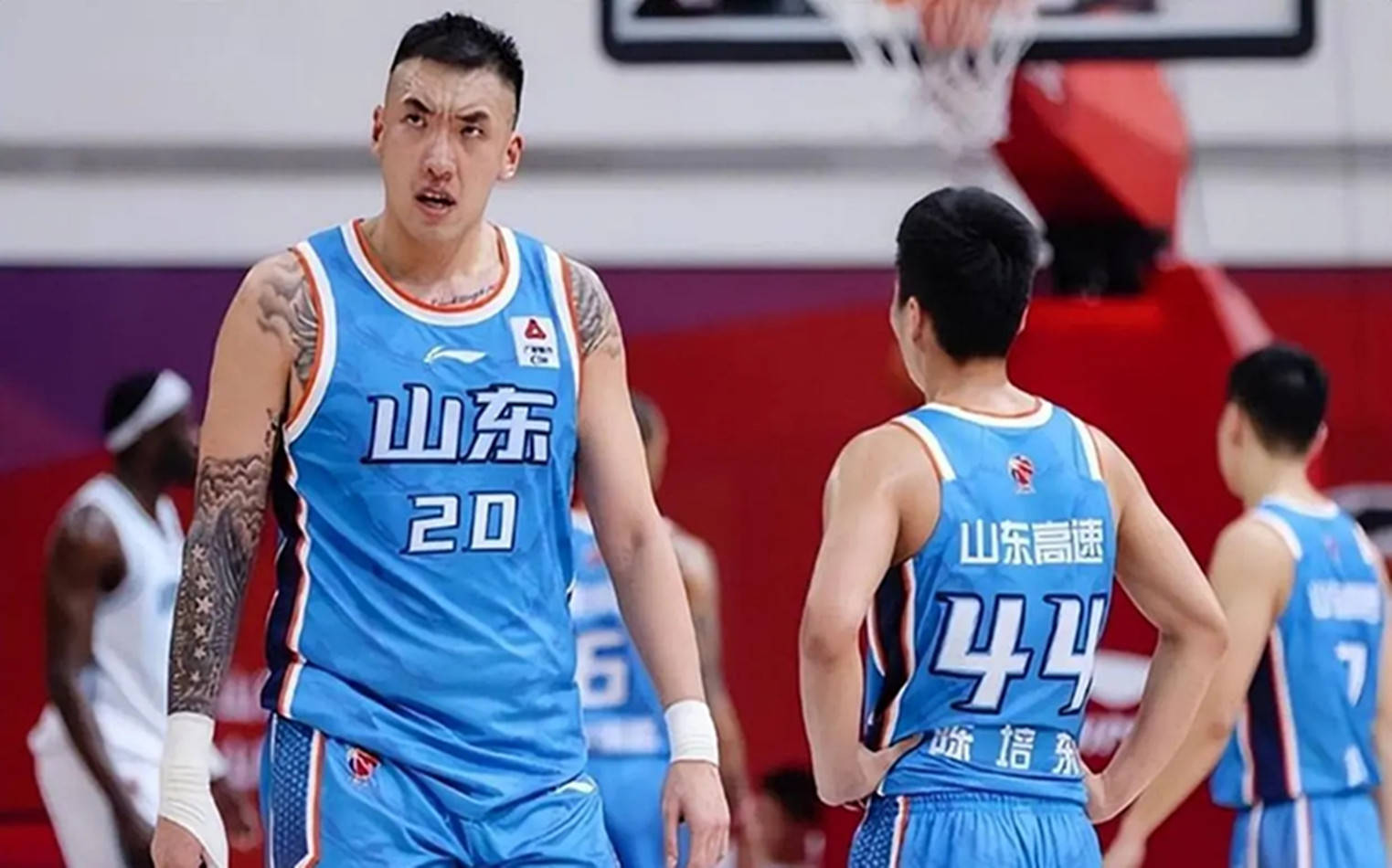 山东男篮表现不俗，取得胜利
