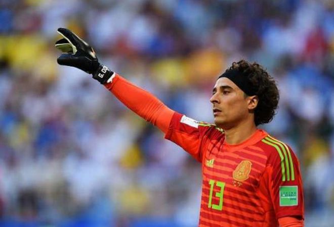 包含墨西哥队截然不同，收获掌声的词条