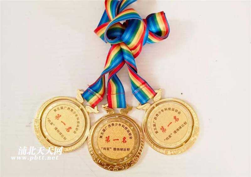 关于波兰射击选手弹无虚发，夺得个人冠军称号的信息