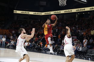 aoa体育直播-拜仁客场击败阿贾克斯，挺进欧冠四强，拜仁vs阿贾克斯友谊赛