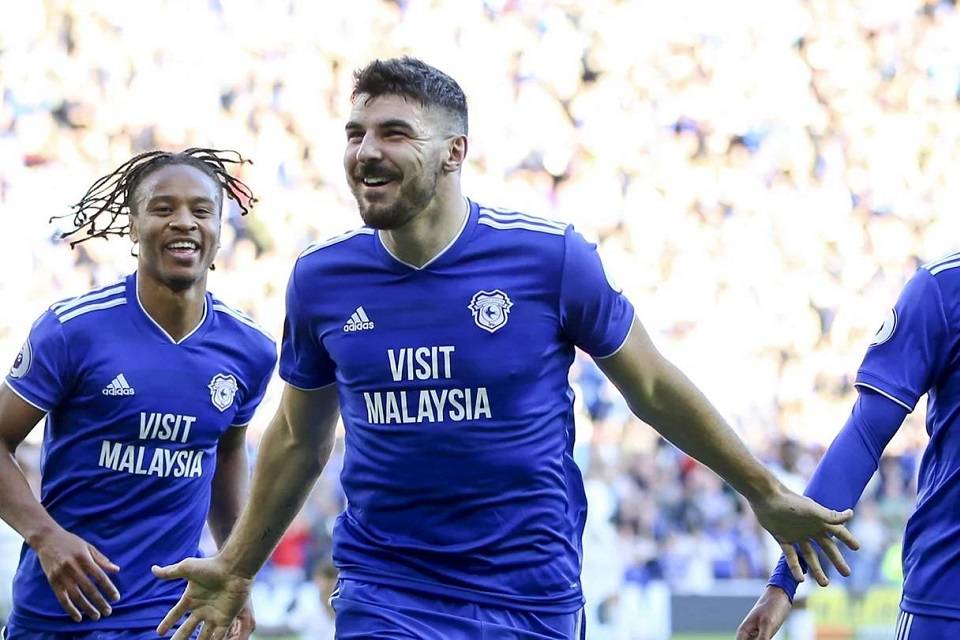 关于卡迪夫城客场击败对手，取得难得胜利的信息