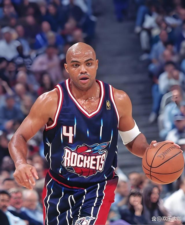 包含NBA球员代表团赴南美洲开始全明星赛行程的词条