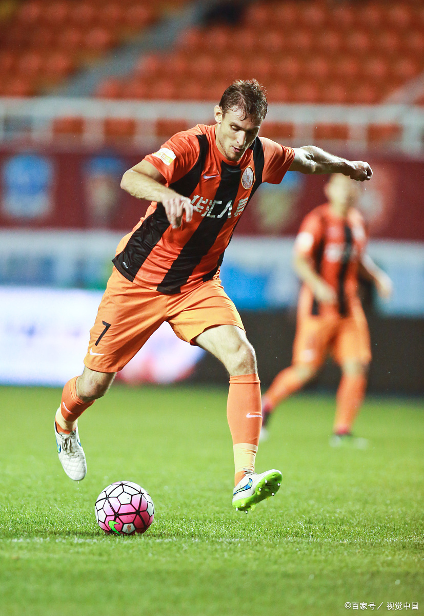 法兰克福门将扑救频频,助球队逆转比分获胜的简单介绍 法兰克福门将扑救频频,助球队逆转比分获胜的简单介绍